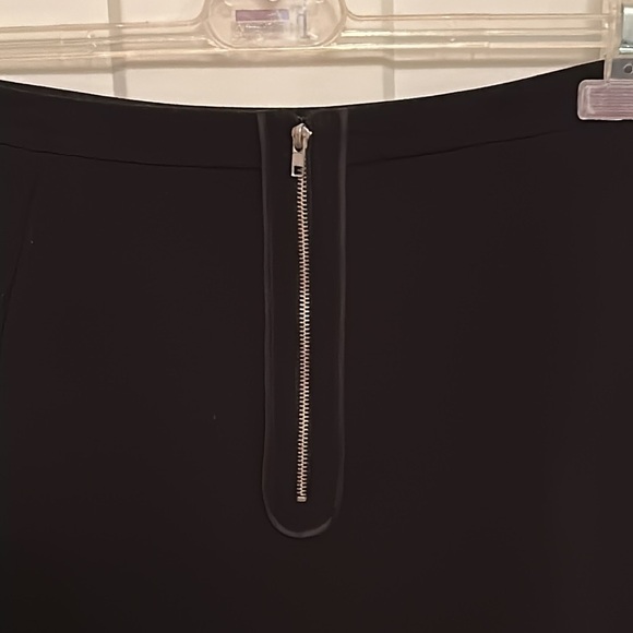 Black size 10 Sandra Angelozzi A-line skirt with exposed back gold zipper - Picture 2 of 5